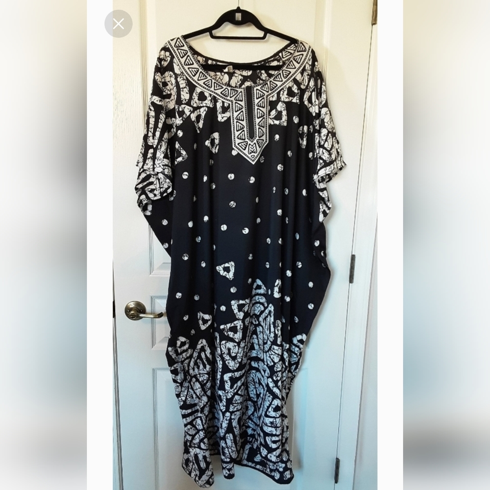 Gypsie Blu - Black & White Calftan